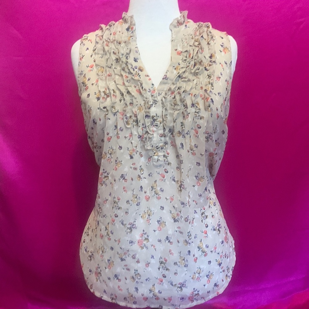 XXI size Small sheer and short sleeve floral 1/2 button up blouse . Like…